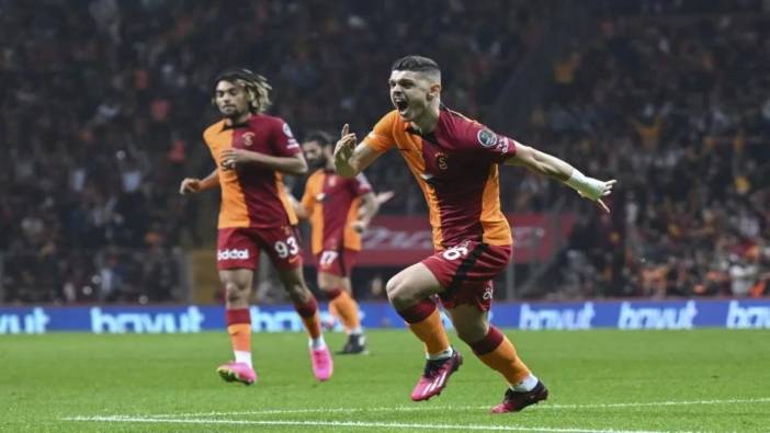 Galatasaray'dan Rashica formülü