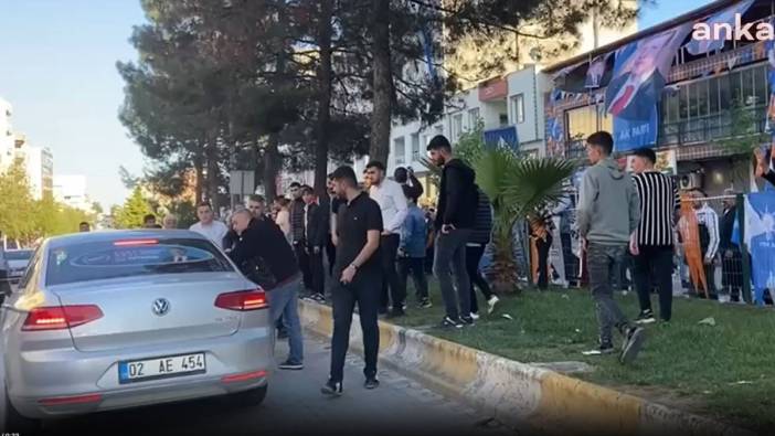 CHP konvoyuna saldırı. AKP’nin seçim ofisi önünde beklediler. Bir günde üçüncü provokasyon!