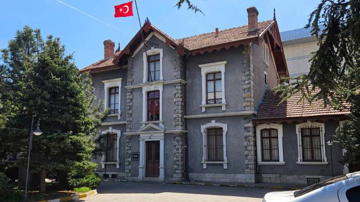 Atatürk’ün Kurtuluş Savaşı’nı yönettiği bina kaderine terk edildi