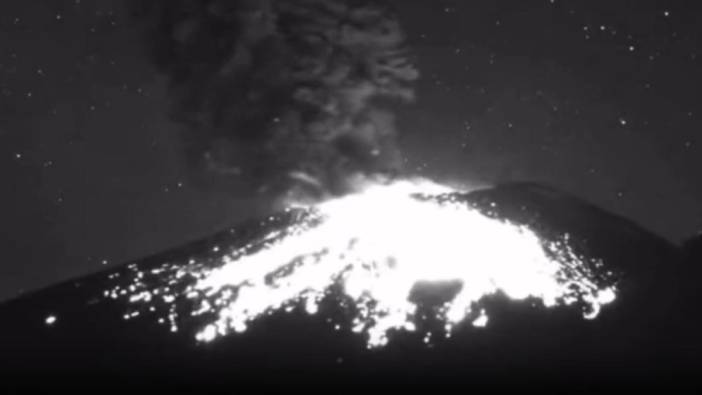 Popocatepetl Yanardağı’nda son 24 saatte 9 patlama