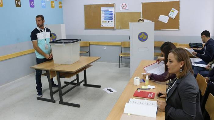 Kosova'da olağanüstü yerel seçimlere katılım oranı yüzde 3'te kaldı