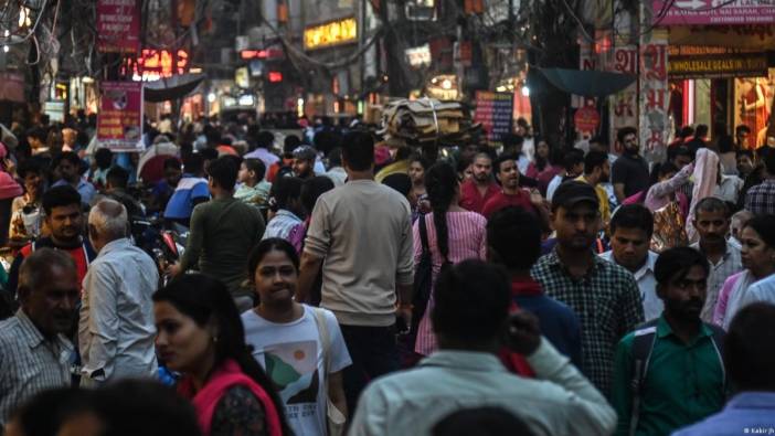 Hindistan nüfusu haftaya Çin'i geçiyor