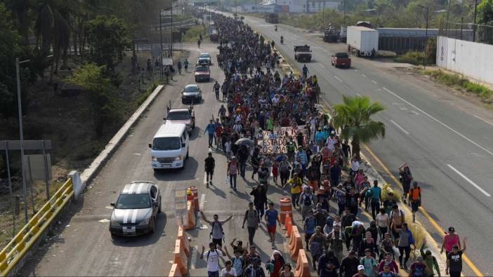 Göçmenlerden tehdit: Yolları kapatırız