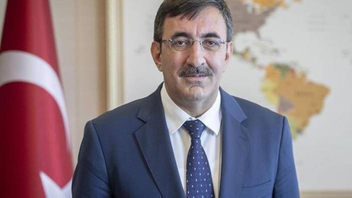 AKP’li Cevdet Yılmaz'dan Kızılay Başkanı’na ‘istifa’ çağrısı: Etmezse dernek gereğini yapacaktır