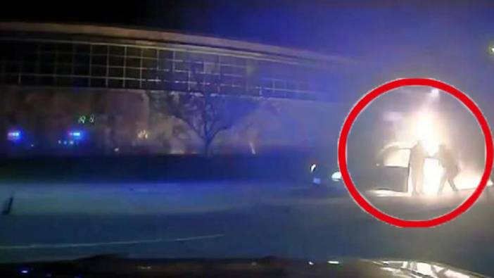 ABD’de polis 84 yaşındaki sürücüyü yanan araçtan böyle kurtardı