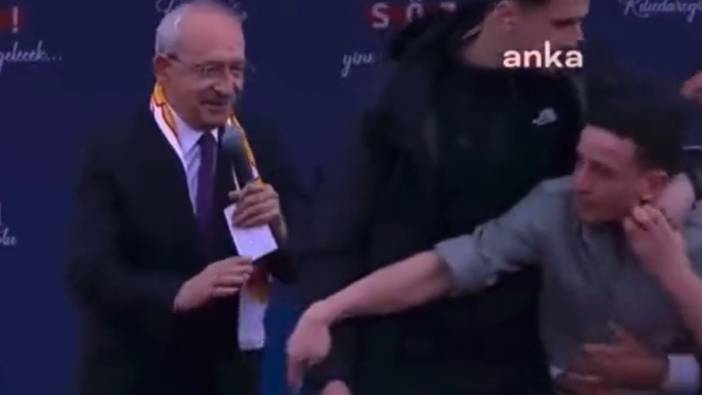 Kılıçdaroğlu konuşurken bir anda sahneye atladı. Herkesin yüreği ağzına geldi