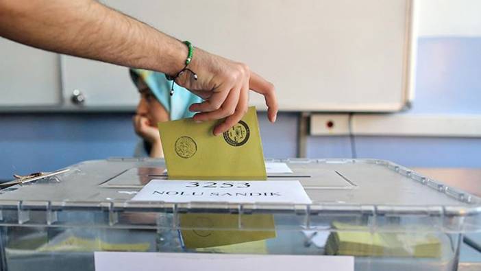 Seçimlerin sonucunu veren anket Ankara'da bomba etkisi yarattı. 9 seçim anketinin sonuçları açıklandı