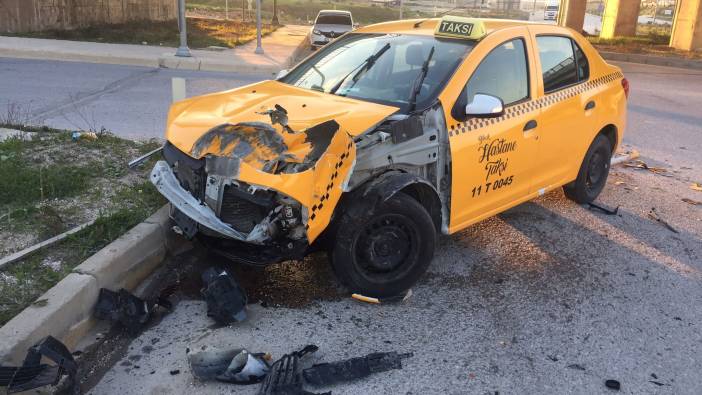 Bilecik'te trafik kazasında 3 kişi yaralandı