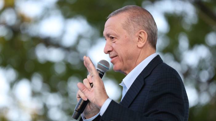 Eski sağ kolu Erdoğan’ın yüzündeki ifadeyi açıkladı: Teslimiyet olarak okuyorum