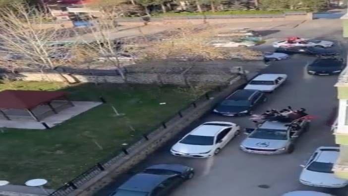 İmamoğlu mitinginde taşlı saldırı sonrası: Bir grup ellerinde MHP bayraklarıyla tekbirler getirerek konvoy yaptı