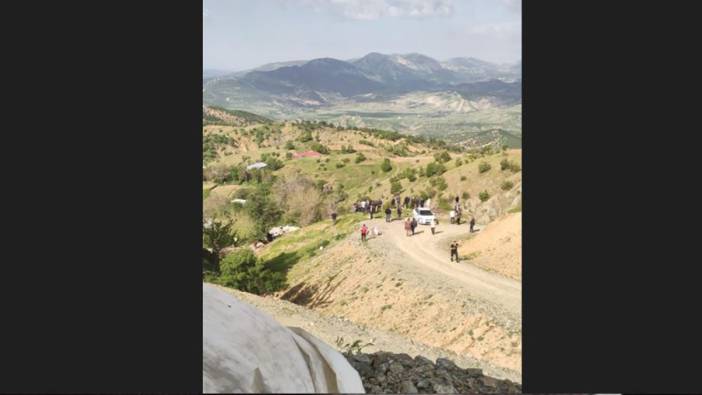 Diyarbakır'da minibüs şarampole devrildi: 2 ölü, 13 yaralı