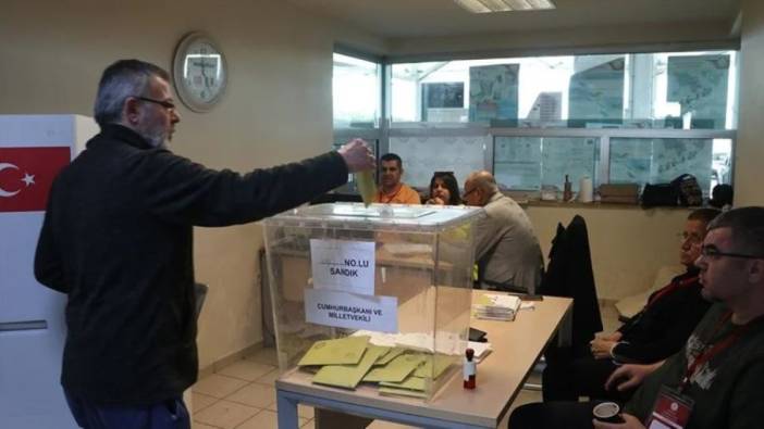 Sınır kapılarında oy verme işlemi devam ediyor
