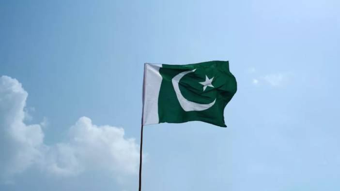 Pakistan güvenlik üssüne saldırı: 13 ölü