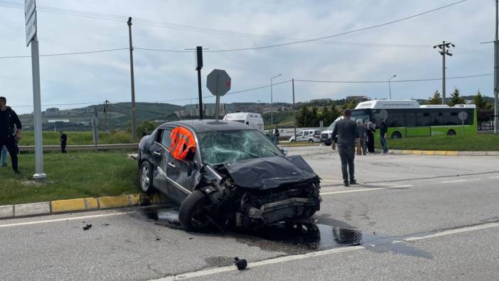 Kocaeli'de zincirleme trafik kazası. 4 kişi yaralandı