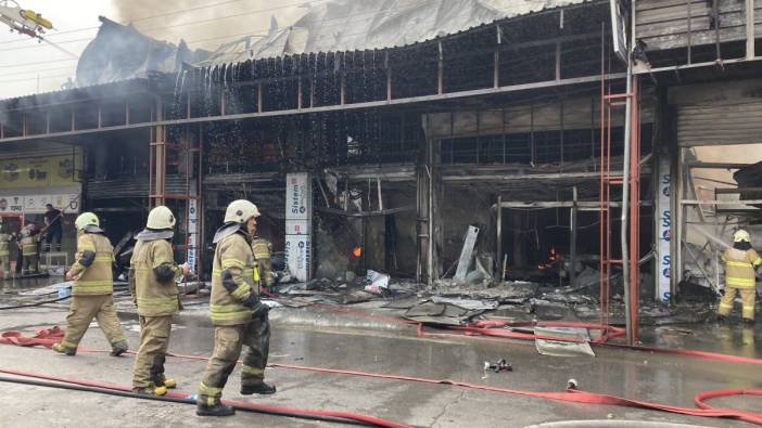 İzmir’de bir sanayi sitesinde yangın. 4 işletmeye sıçradı