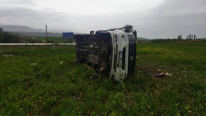 Isparta'da yolcu minibüsü devrildi: 1 ölü 5 yaralı