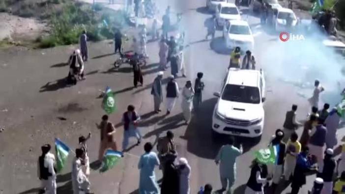 Pakistan'da parti liderine suikast girişimi: 2 ölü 6 yaralı