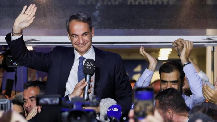 Yunanistan'da seçim zaferi Miçotakis'in oldu