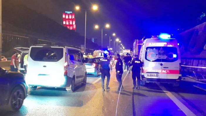 Maltepe'de otomobil belediye işçilerine çarptı: 4 ölü