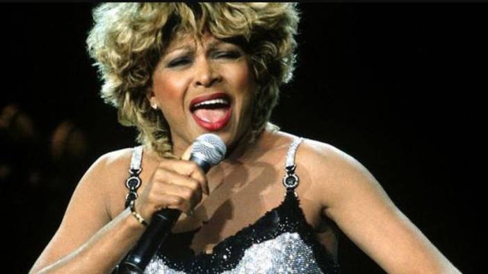 Rock’n Roll’un kraliçesiydi Tina Turner hayatını kaybetti