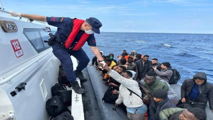 Sahil Güvenlik denizden binin üzerinde kaçak göçmen topladı