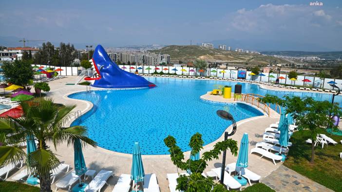 İzmir Karabağlar’da Aqua yaşam havuzları açıldı