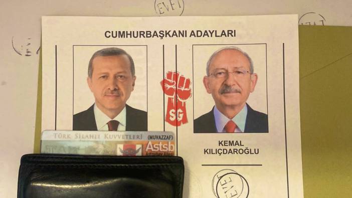 Polis, TSK ve Jandarma mensupları Erdoğan'ın üstünü kapatıp kime oy verdiklerini paylaşıyor