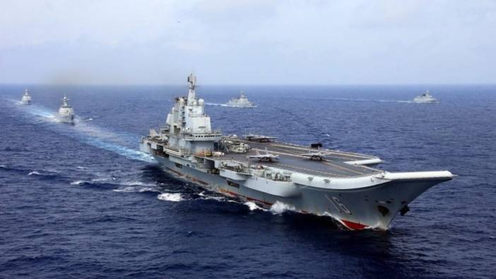 Çin'in Şandong uçak gemisi Tayvan Boğazı'ndan geçti. Sular ısınıyor