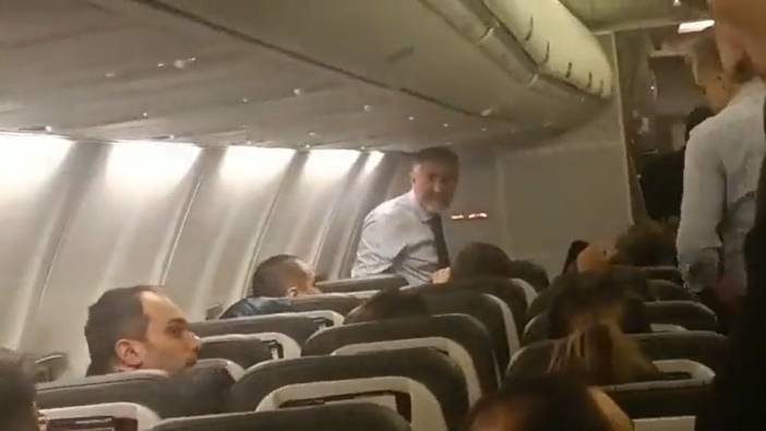 Bakan Nebati ile yolcular arasında uçakta tartışma çıktı. ‘Seçimi AK Parti kazandı, Cumhurbaşkanı Erdoğan kazandı hazmedin’