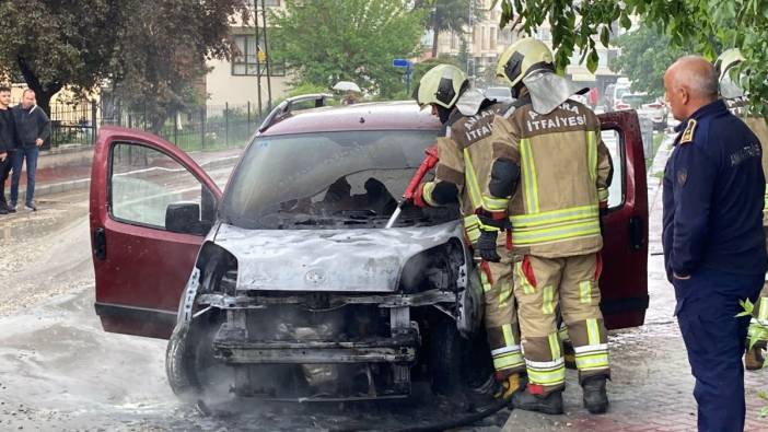Ankara’da korkutan yangın: Kontağı çevirdi, araba alev aldı