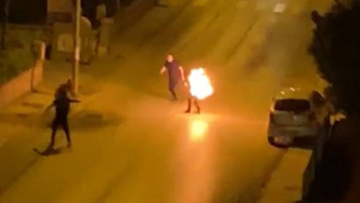 Muğla'da akıl almaz olay: Cadde ortasında kendini ateşe verdi