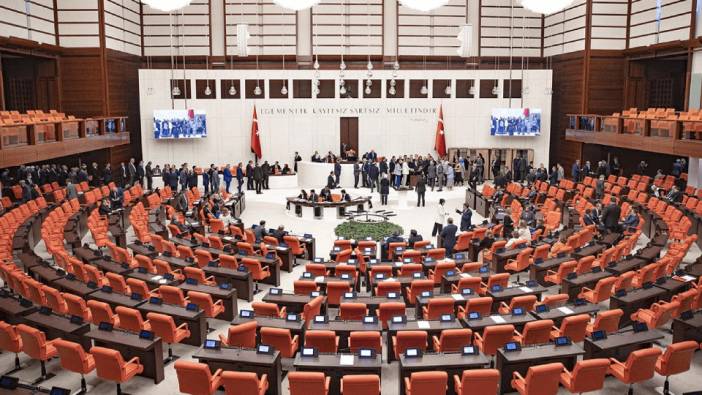 AKP’de iki isim arasında Meclis Başkanlığı çekişmesi. Kulislerde toto oynanmaya başlandı