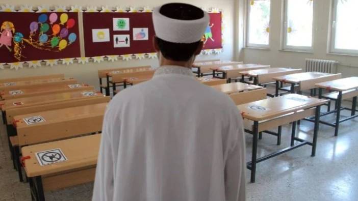 İzmir’de 3 okuldan birine imam atandı. ‘Manevi danışmanlık’ yapacaklar