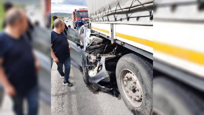 Ankara'da otomobilin TIR'a çarpması sonucu 1 kişi öldü, 1 kişi ağır yaralandı
