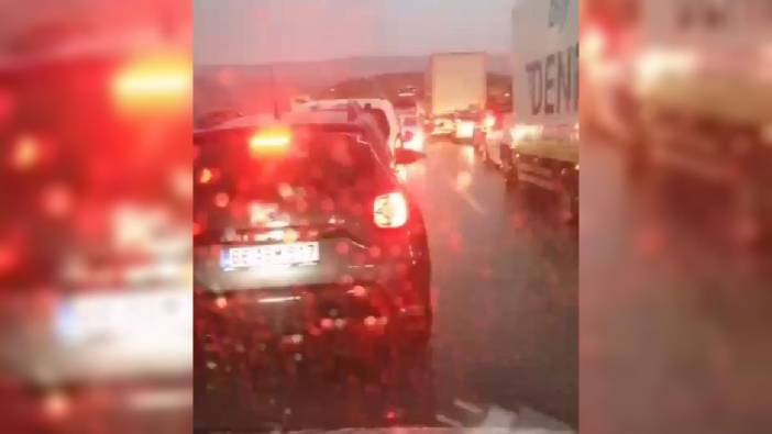 Sel baskını nedeniyle Ankara- Kırıkkale Otoyolu trafiğe kapandı