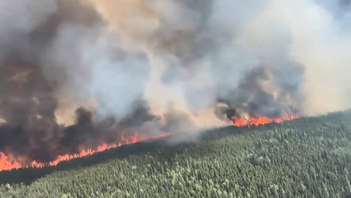 Kanada’da yangın kabusu! Edson kasabasına yaklaşıyor: Acil tahliye edin çağrısı