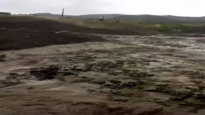 Elazığ’da tarım arazilerini sel vurdu