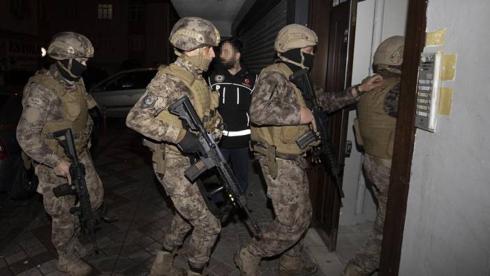 İzmir'de helikopter destekli uyuşturucu operasyonu: 45 gözaltı
