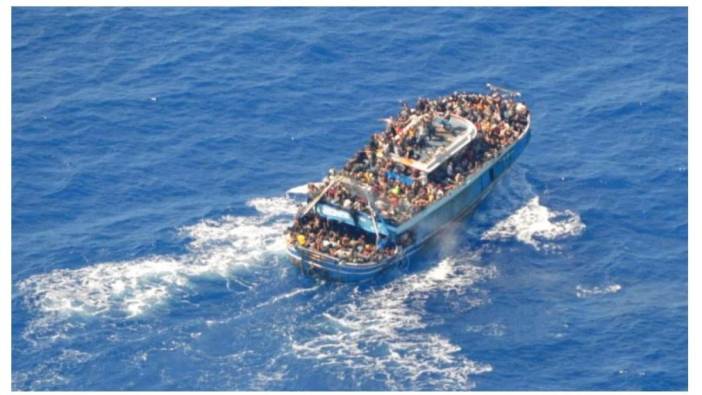 Yunanistan göz göre göre göçmen teknesinin batmasını izlemiş