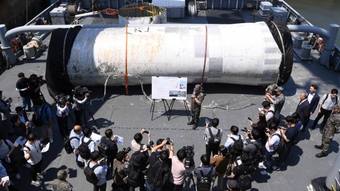Güney Kore Kuzey Kore’ye ait roketin enkazına ulaştı