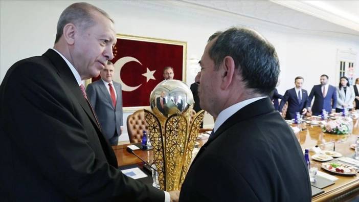 Erdoğan siyasetten uzak durduğu için Galatasaray’a teşekkür etti: Bu tavrınızı önümüzdeki sezon boyunca da sürdürmenizi bekliyorum