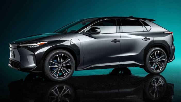 Toyota elektrikli otomobillerine ‘sahte debriyaj’ koyacak. İşte sebebi