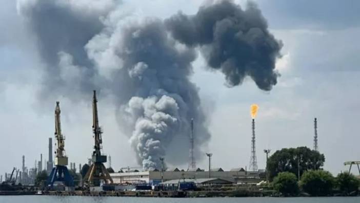 Romanya’nın en büyük petrol rafinerisi Petromidia’da yangın