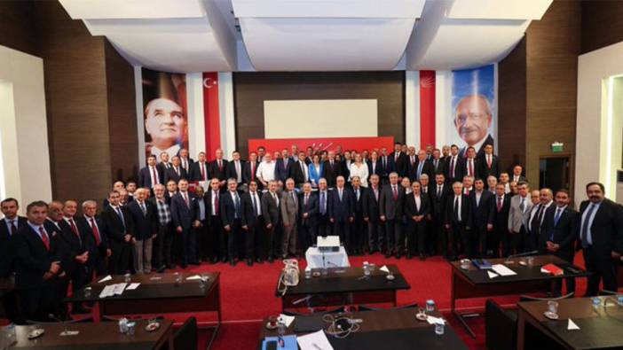 CHP’de kritik il başkanları toplantısı sona erdi. Ortak bildiri yarın paylaşılacak