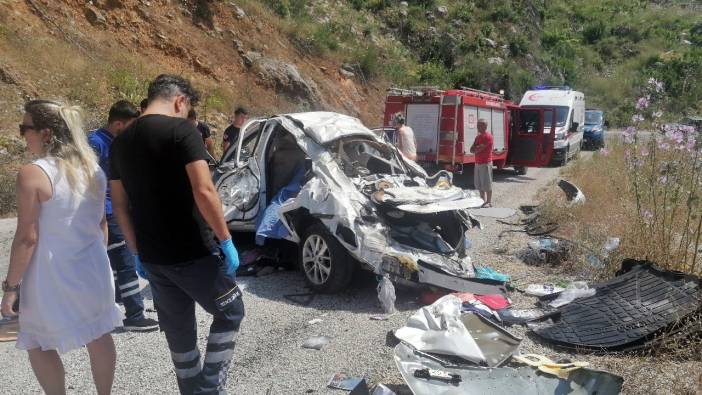 Antalya’da feci kaza: Ölü ve yaralılar var