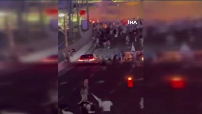 İsrail’de bir sürücü aracıyla protestocuların arasına daldı