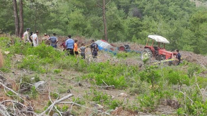 Traktör devrildi sürücü hayatını kaybetti