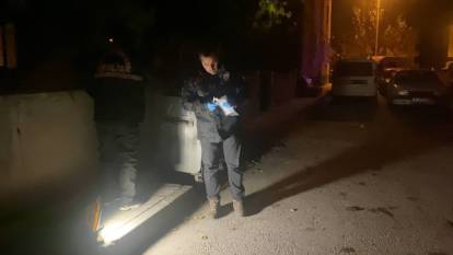 Bir garip kavga. Önce bıçakladılar sonra hastaneye bırakıp kaçtılar