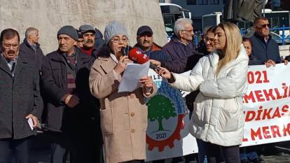 Emekliler Ankara’da sokağa indi. Ödeyemedikleri faturalarını yaktılar