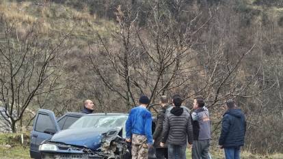Tokat'ta tır ile otomobil çarpıştı: 6 yaralı